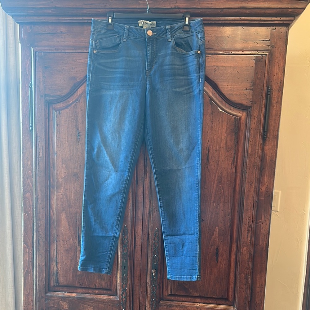 Women’s Dark Blue Stretch Jeans